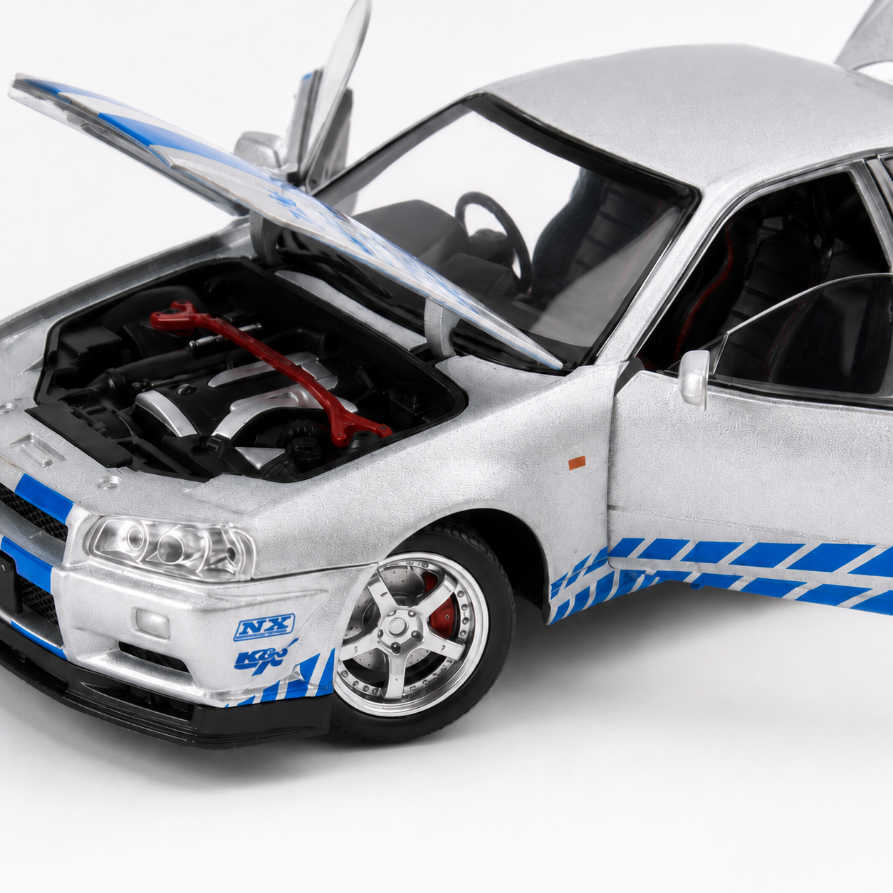 FTY-DC-014 | Silver Sports Model Car with Opening Parts