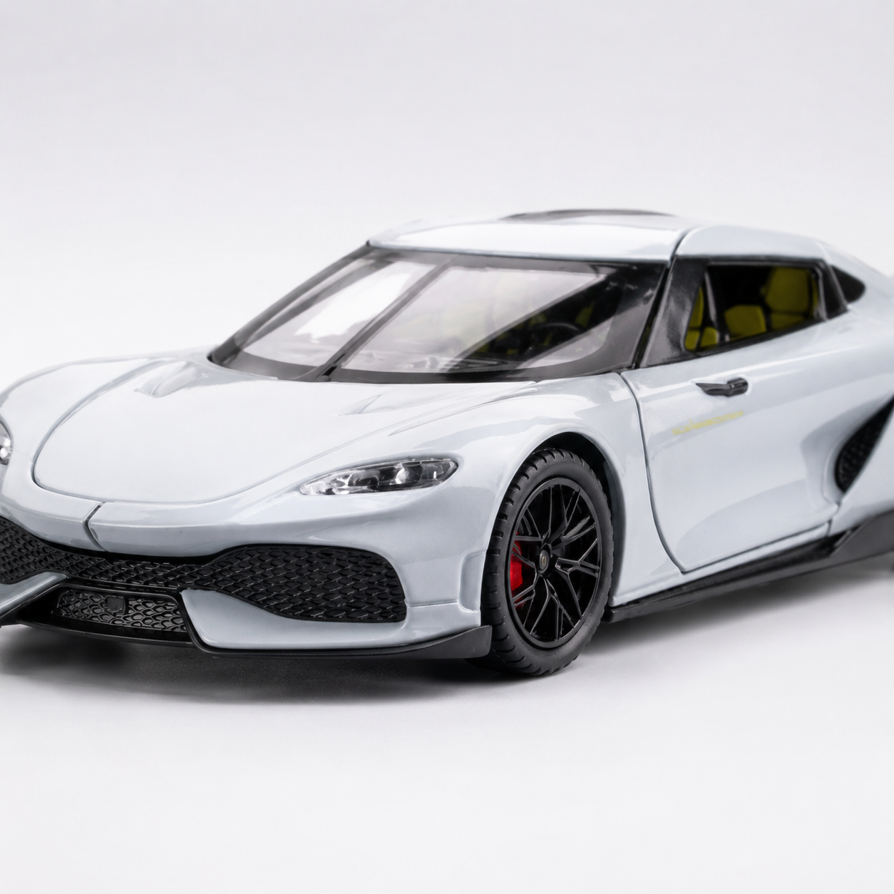 Alloy Sports Die-Cast Car Model